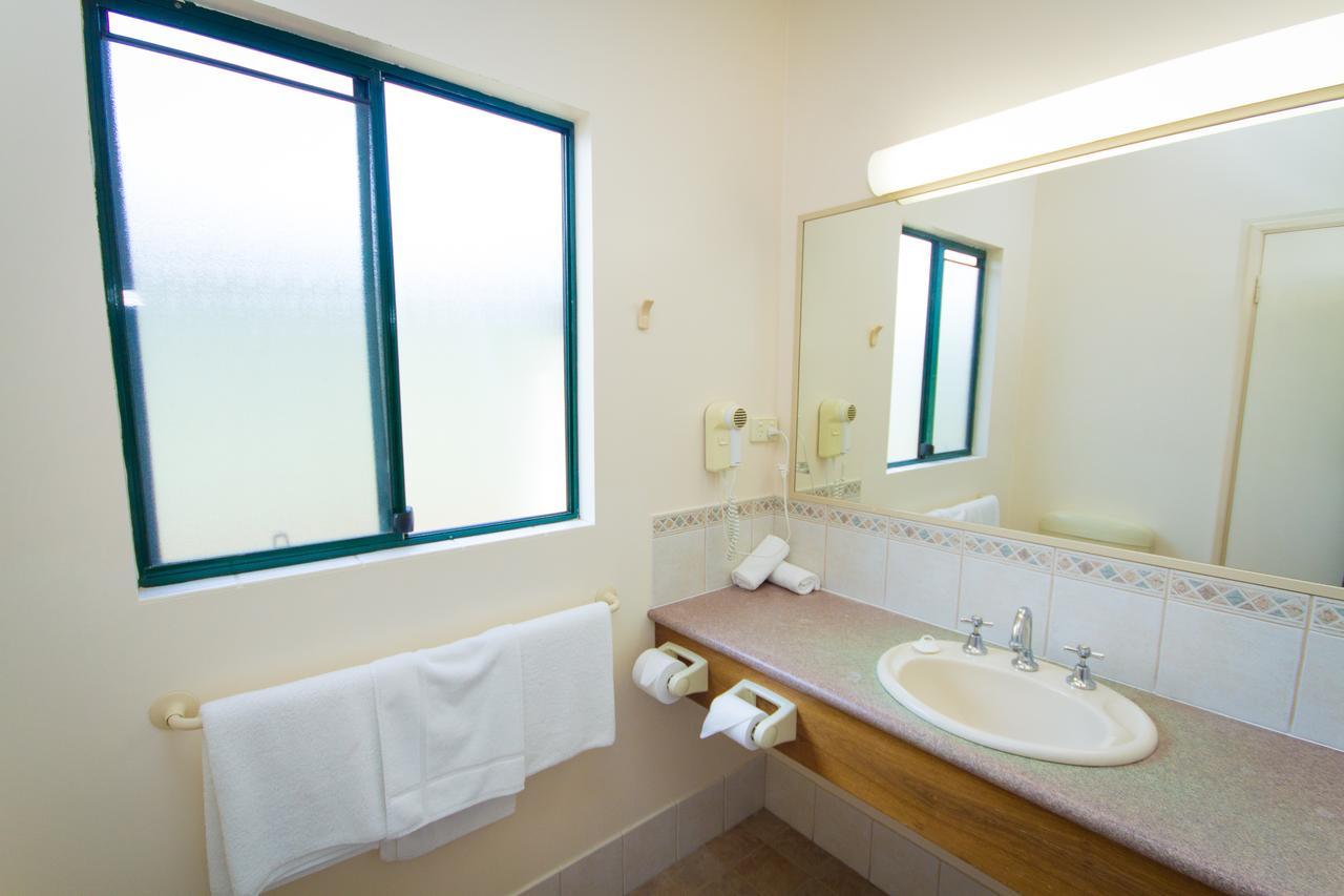 Tree Top Walk Motel Уолпол Екстериор снимка